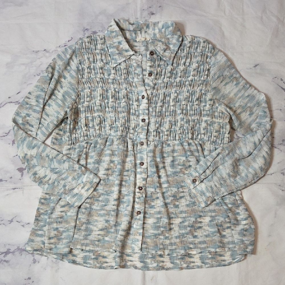 Jodifl Textured Blue and White Watercolor Blouse